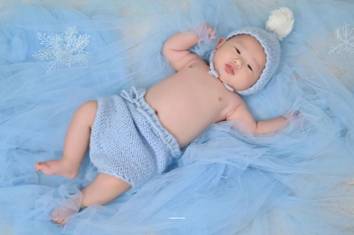 温州宝宝睡觉爱笑 温州宝宝睡觉爱笑